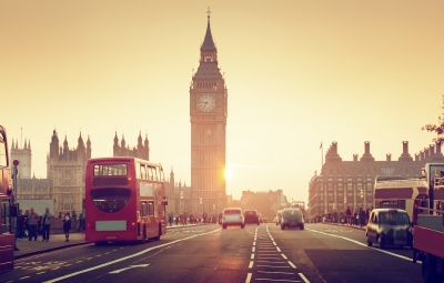 Westminster Bridge London (Iakov Kalinin  / stock.adobe.com)  lizenziertes Stockfoto 
Información sobre la licencia en 'Verificación de las fuentes de la imagen'